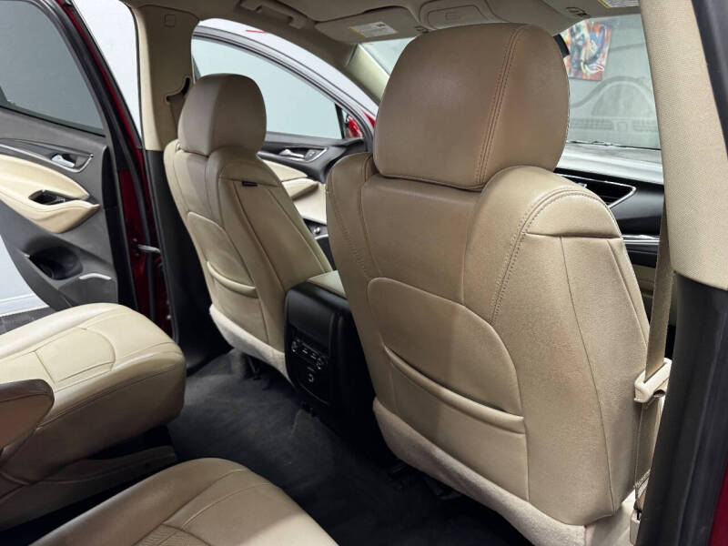 2021 Buick Enclave Essence