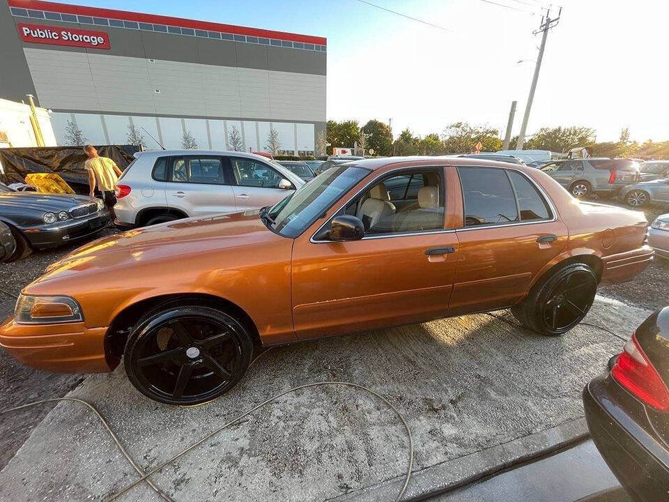 2003 Ford Crown Victoria for sale at 911 Auto, LLC. in Hollywood, FL