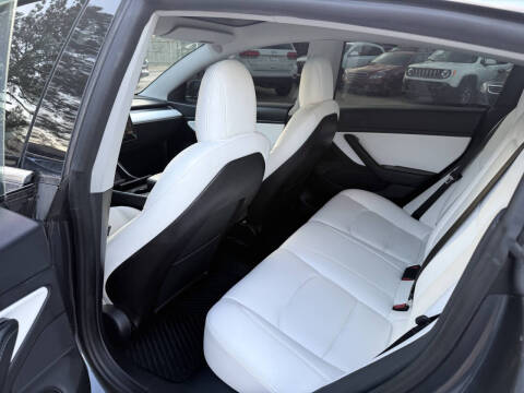 2020 Tesla Model 3 Standard Range Plus