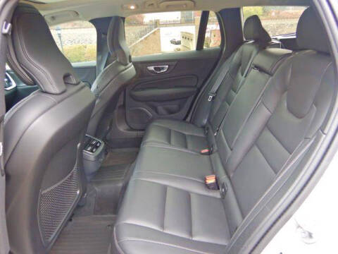 2025 Volvo V60 Cross Country B5 Ultra