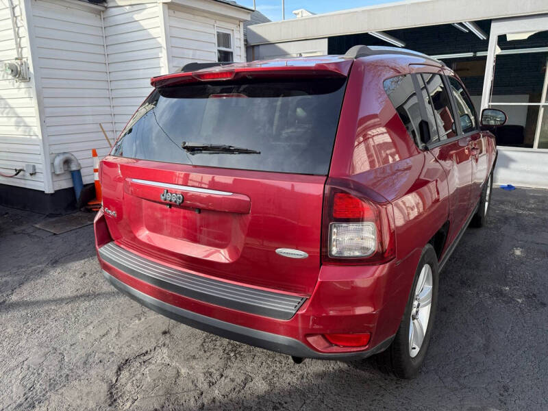 2014 Jeep Compass Latitude photo 7