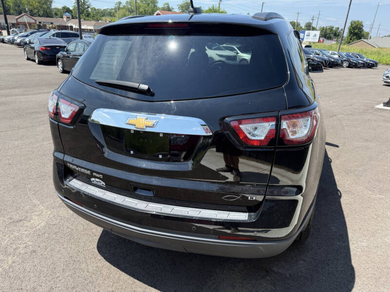 2017 Chevrolet Traverse LT