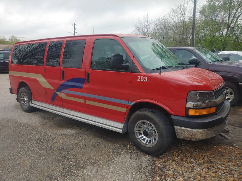 2003 Chevrolet Express for sale at Short Line Auto Inc in Rochester MN