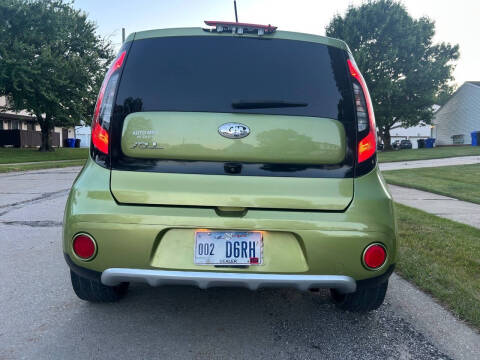 2018 Kia Soul +