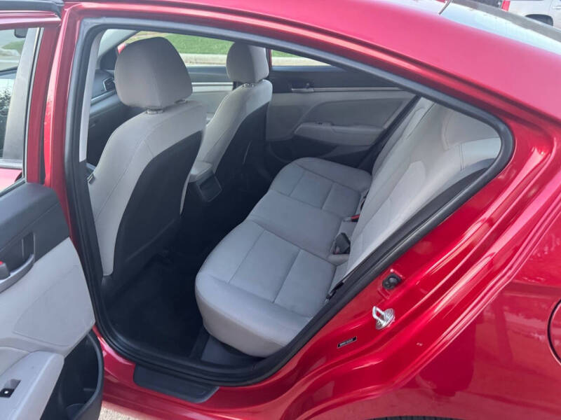 2018 Hyundai Elantra SEL