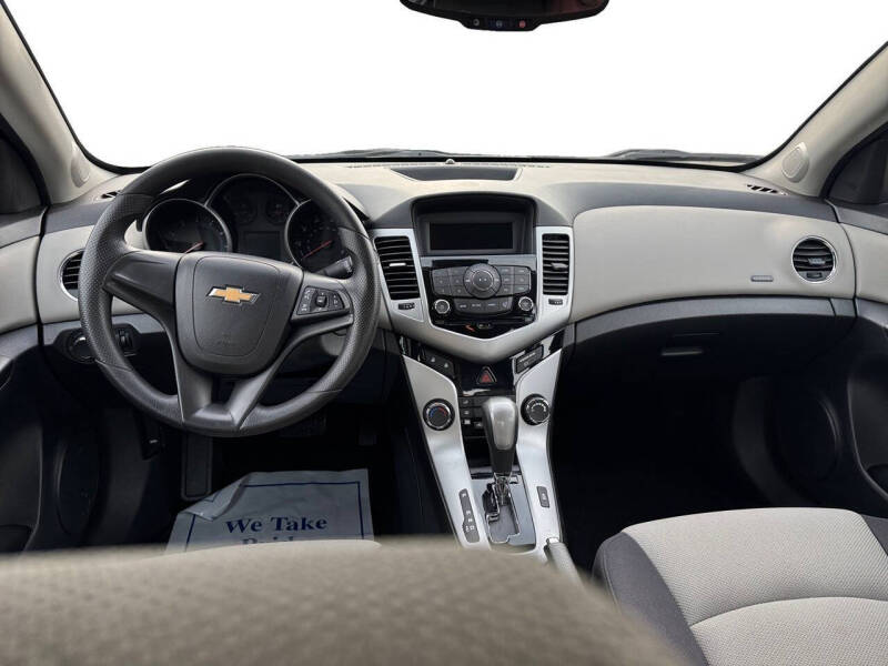 2014 Chevrolet Cruze LS Auto