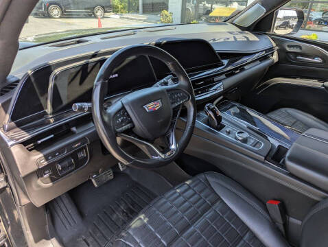 2023 Cadillac Escalade-V