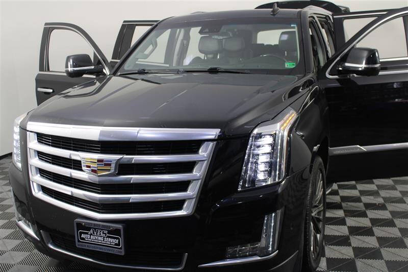 2018 Cadillac Escalade ESV Luxury