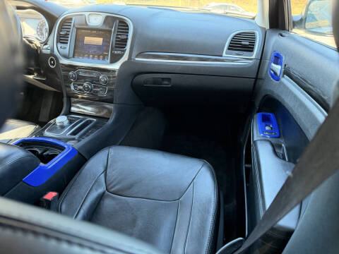 2016 Chrysler 300 Limited