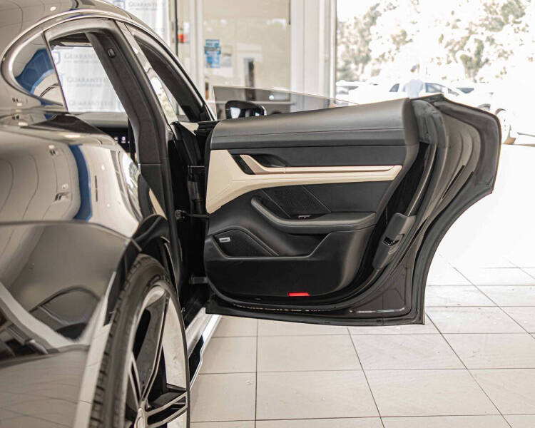 2020 Porsche Taycan Turbo