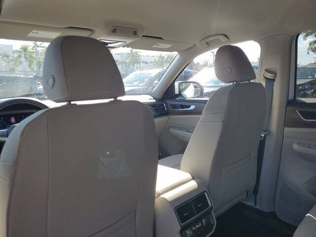 2026 Volkswagen Atlas SE