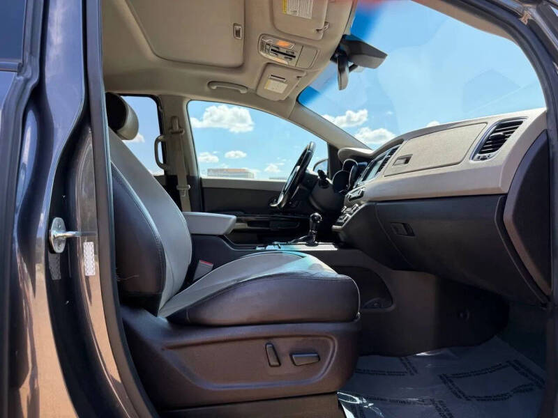 2016 Kia Sedona Limited