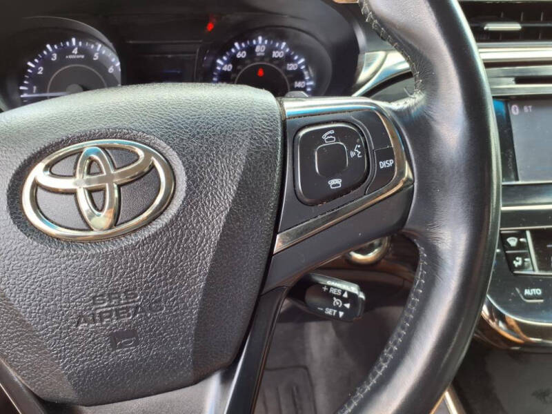 2014 Toyota Avalon XLE