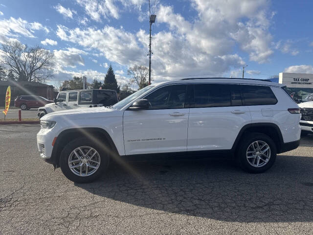 2023 Jeep Grand Cherokee L Laredo's photo