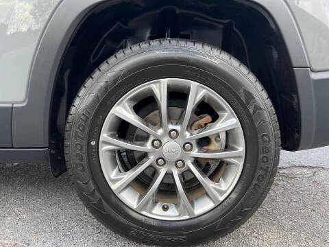 2020 Jeep Cherokee Latitude Plus