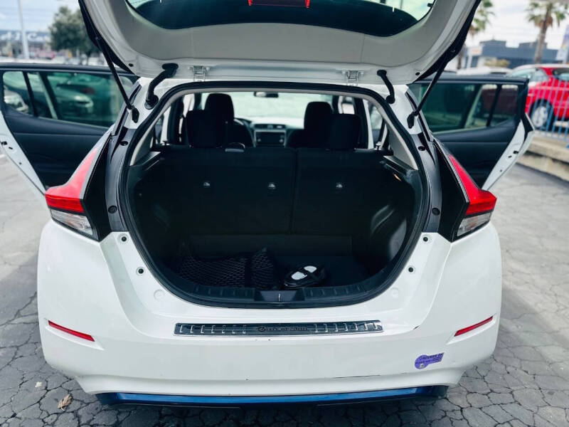 2019 Nissan LEAF SL