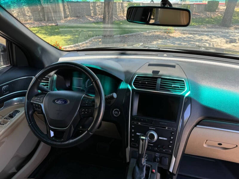 2017 Ford Explorer Limited