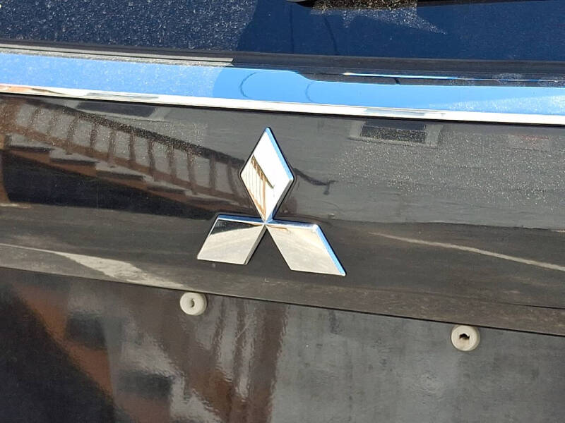 2018 Mitsubishi Outlander ES