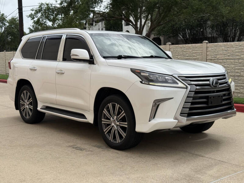 2017 Lexus LX 570