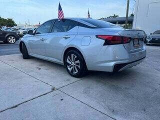 2020 NISSAN Altima Sedan - $21,597