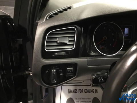 2017 Volkswagen Golf GTI SE