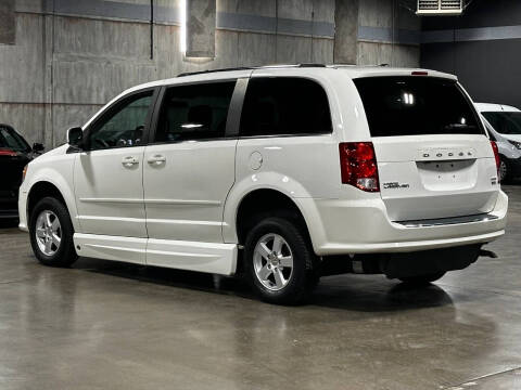 2011 Dodge Grand Caravan Crew