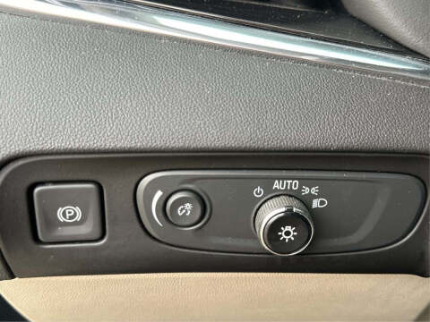 2020 Buick Enclave Essence