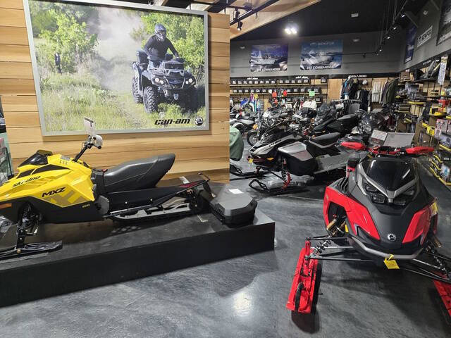 2025 Ski-Doo Renegade Adrenaline 900 ACE ES