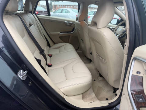 2015 Volvo V60 T5 Drive-E Premier