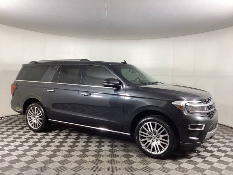 2022 Ford Expedition Limited's photo