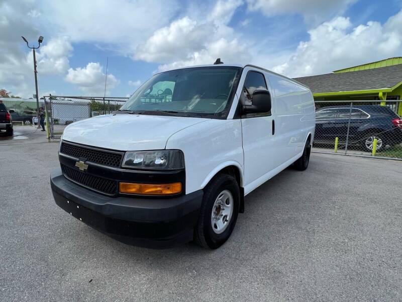 2018 Chevrolet Express Cargo for sale at RODRIGUEZ MOTORS CO. in Houston TX