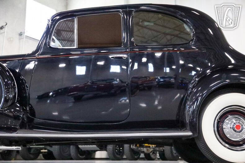 1938 Packard Super Eight
