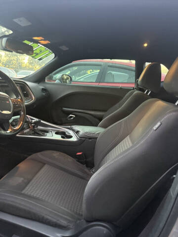 2015 Dodge Challenger SXT