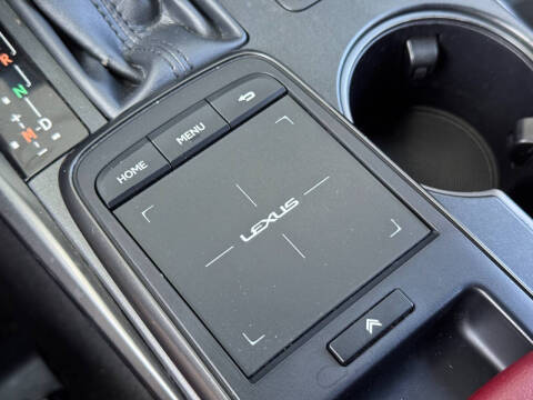 2023 Lexus IS 300