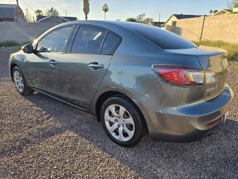 2013 Mazda MAZDA3 i Sport