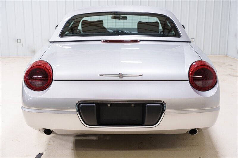 2004 Ford Thunderbird Deluxe