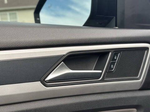 2023 Volkswagen Atlas Cross Sport V6 SEL R-Line Black 4Motion