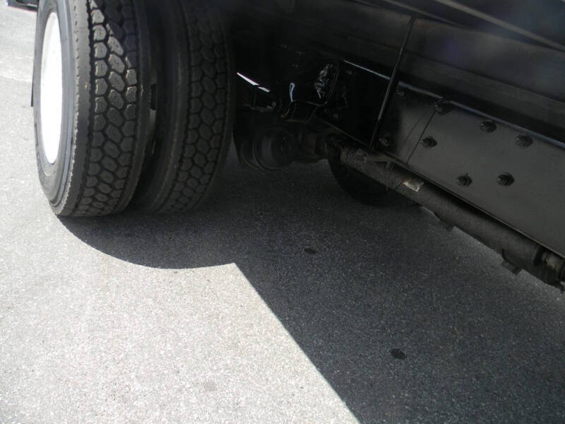 2022 Freightliner M2 106