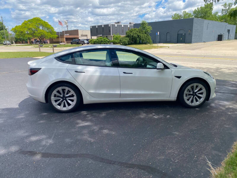 2021 Tesla Model 3 Standard Range Plus