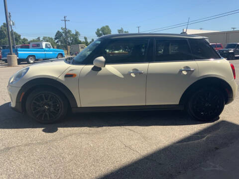 2017 MINI Hardtop 4 Door Cooper