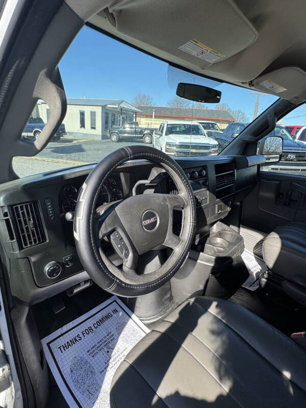 2016 GMC Savana 3500