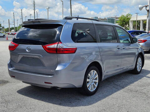 2017 Toyota Sienna