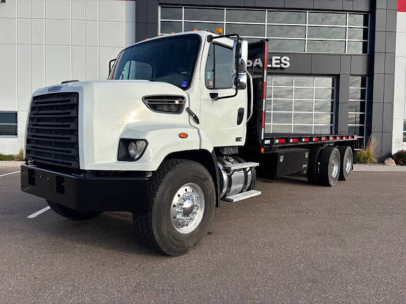 2013 Freightliner 108 SD