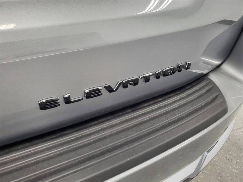 2025 GMC Yukon Elevation