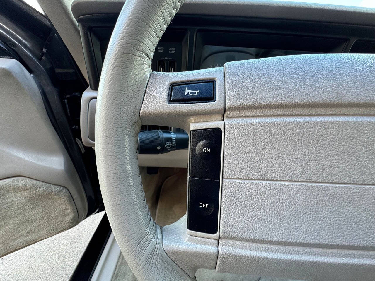 1992 Lincoln Mark VII for sale at Carnival Car Company in Victoria, TX