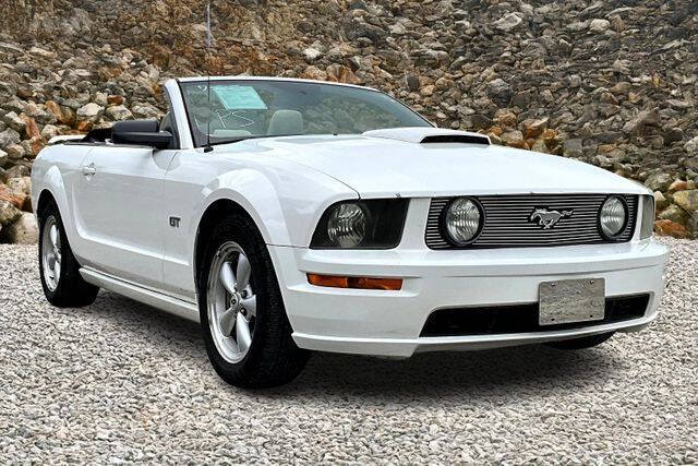 2007 Ford Mustang GT Deluxe