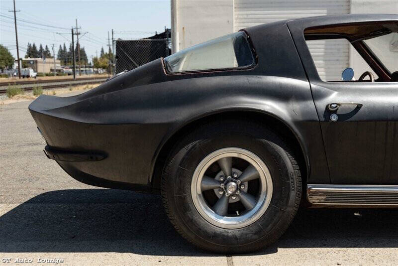 1966 Chevrolet Corvette 17
