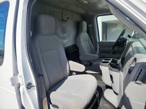 2014 Ford E-Series E-250