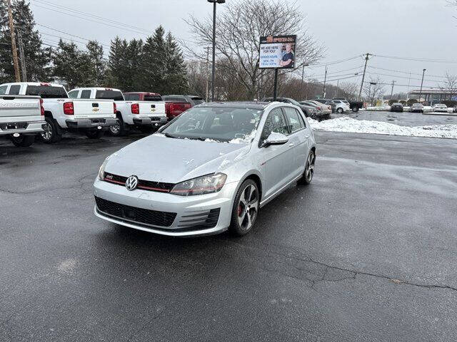 2017 Volkswagen Golf GTI Sport