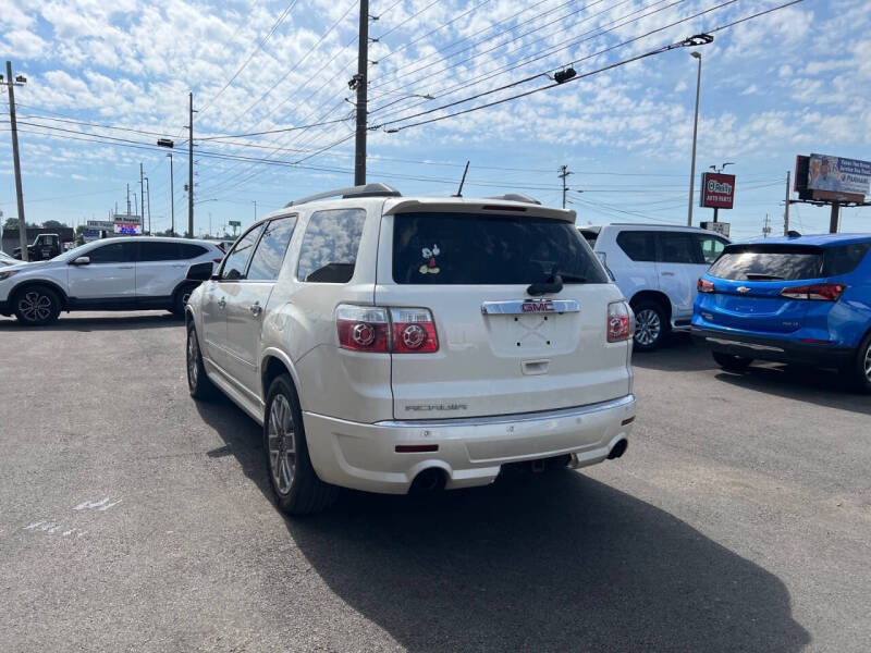 2011 GMC Acadia Denali
